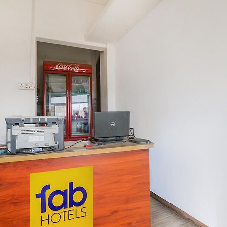 Fabexpress Shree Siya Raman - 500M From Shri Ram Janam Bhumi Otel Ayodhya Dış mekan fotoğraf