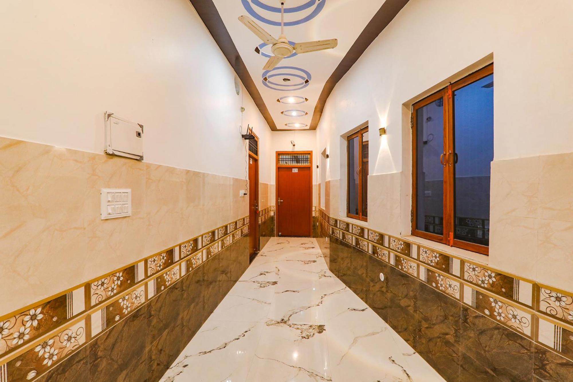 Fabexpress Shree Siya Raman - 500M From Shri Ram Janam Bhumi Otel Ayodhya Dış mekan fotoğraf