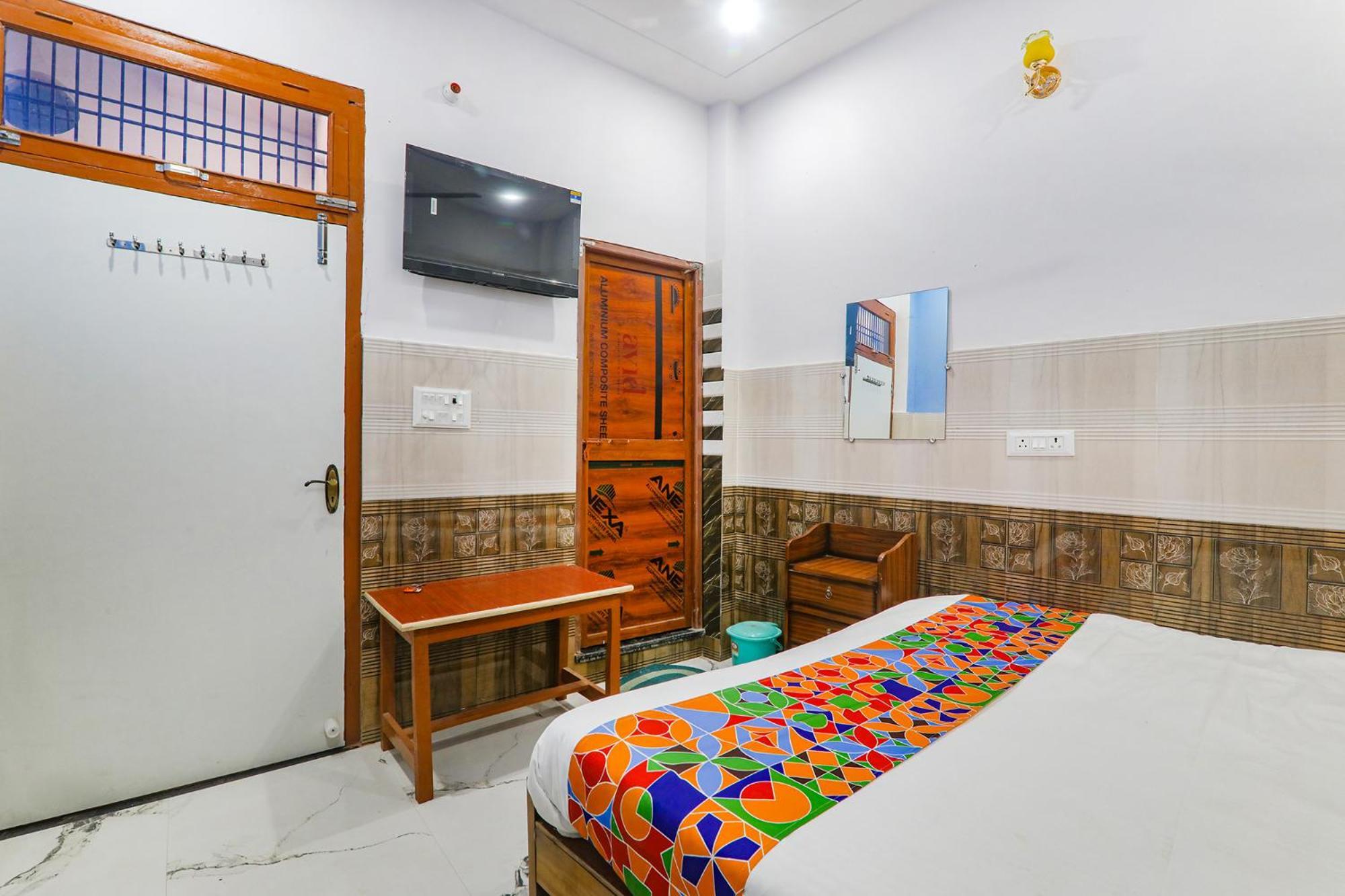 Fabexpress Shree Siya Raman - 500M From Shri Ram Janam Bhumi Otel Ayodhya Dış mekan fotoğraf