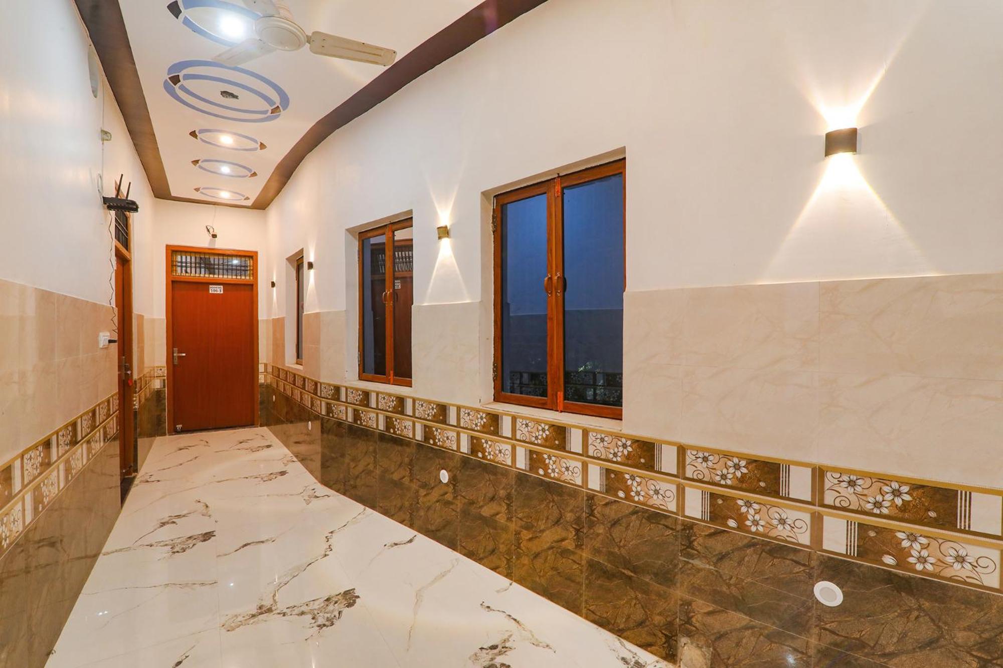 Fabexpress Shree Siya Raman - 500M From Shri Ram Janam Bhumi Otel Ayodhya Dış mekan fotoğraf